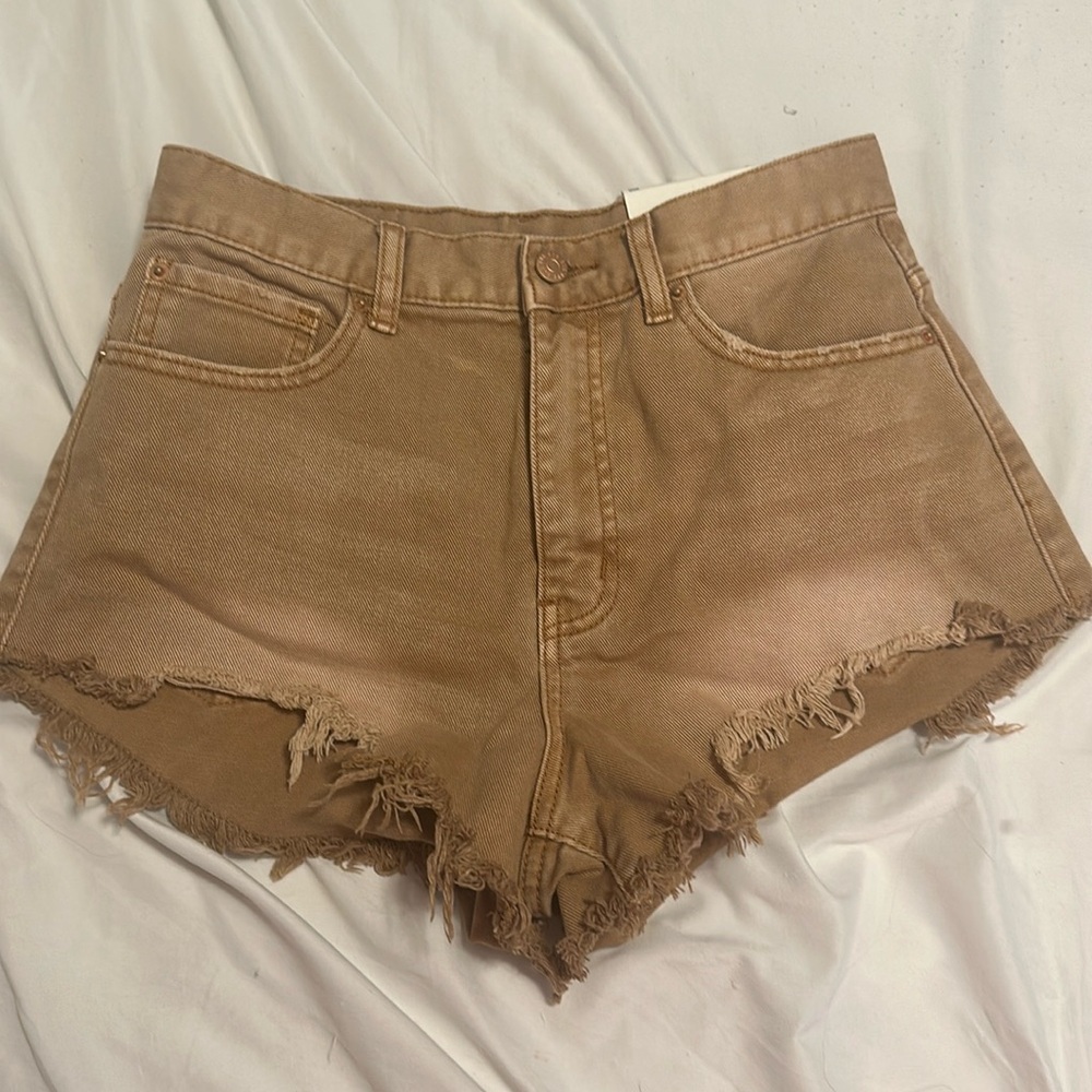 NWT BDG Cheeky Short Size 28